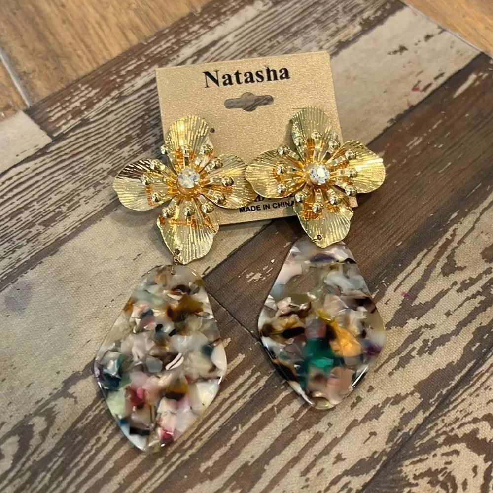 *Natasha* Large Gold Floral Resin Dangle Earrings NWT